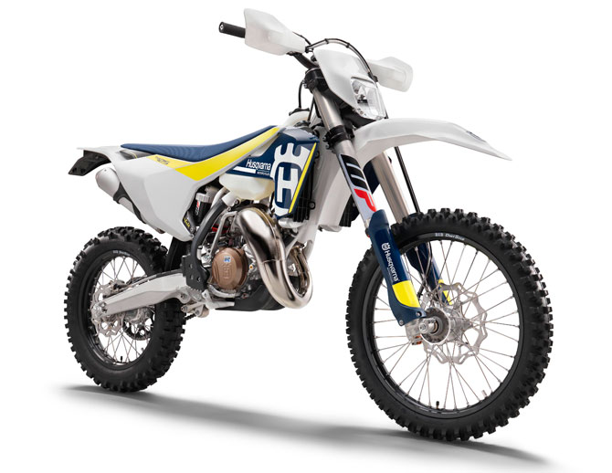 La 125 TX qui à l'apparence d'une 125 enduro mais qui n'est pas homologuée Husqvarna 125 TX enduro 2017 1