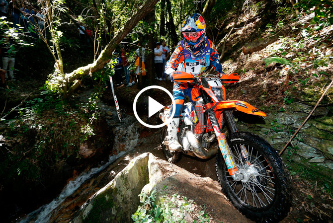 Alfredo Gomez -photo : Red Bull gomez extreme lagares 2016