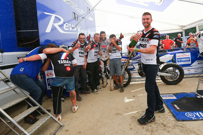 Loic Larrieu chmapion de France enduro 2 avec Yamaha Outsiders en 2016