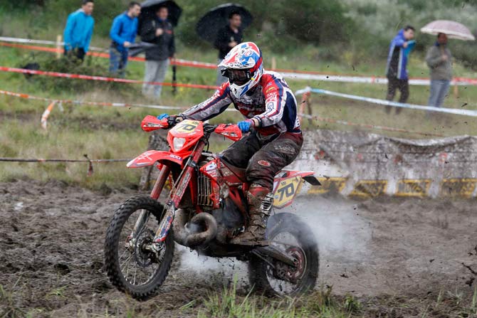 Steve Holcombe steve.holcombe endurogp gouvea j1