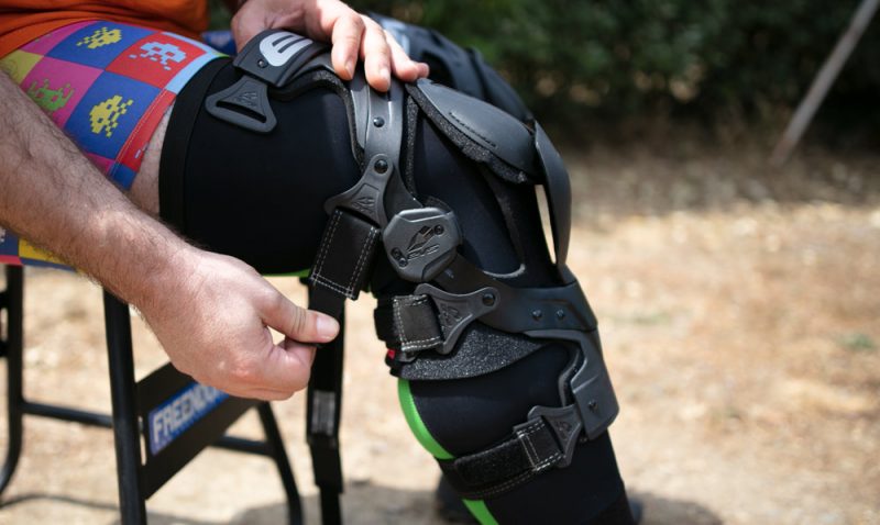 Genouillères De Protection Moto Scoyco - Pour Motocross, VTT, Vélo - Coque PP, Réfléchissantes, Réglables - 3