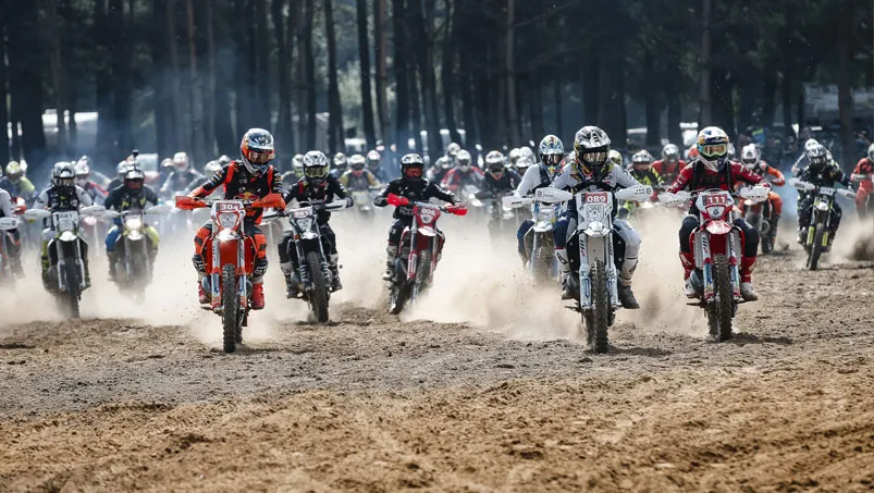 depart pilotes moto hero challenge 2021
