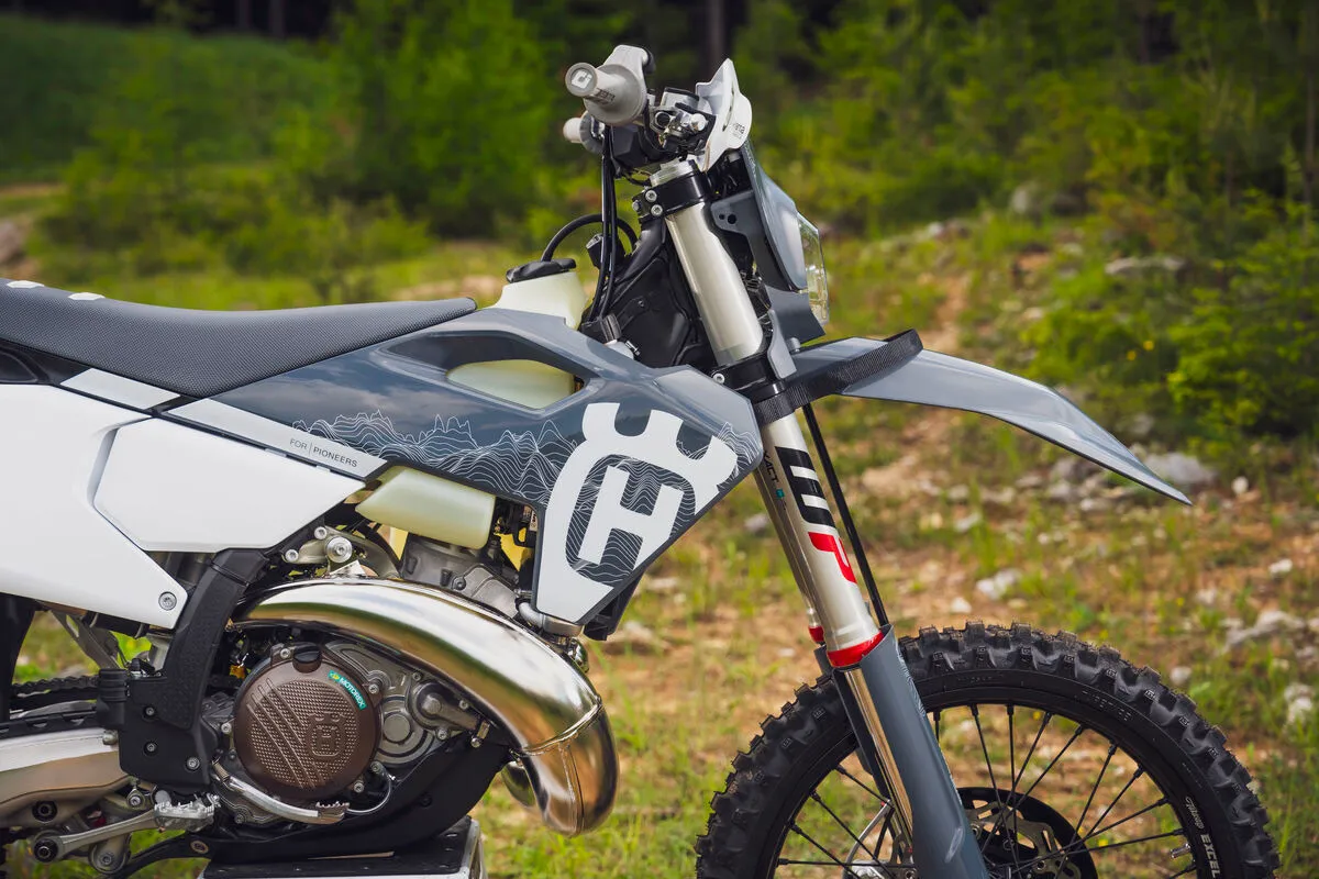 husqvarna 300 FE pro 2024 details