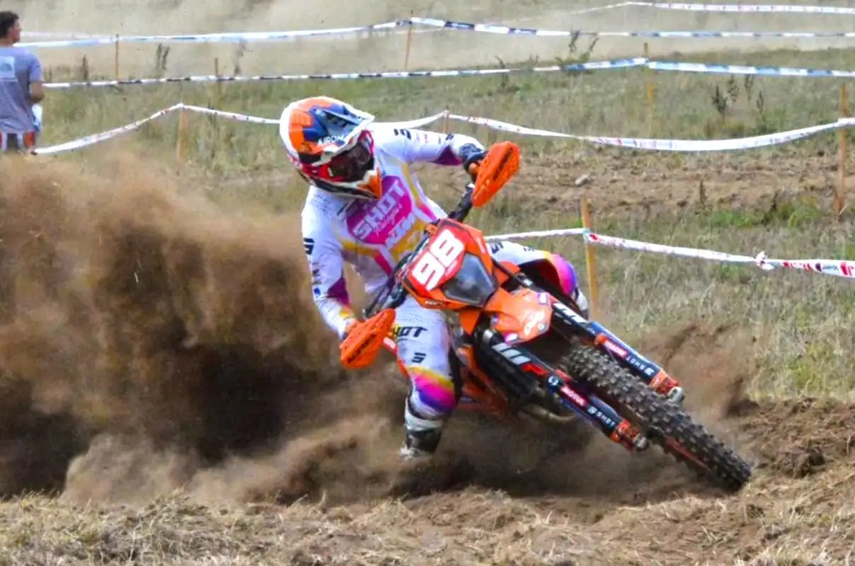 lequere pilote enduro KTM 450 peyrat 2026 J2