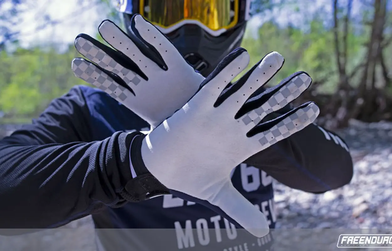 Conseils pour le choix de vos gants moto été et hiver