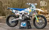 Zoom sur l'Husqvarna TE 300 i Zoom sur l'Husqvarna TE 300 i