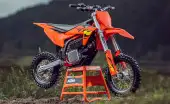 KTM dévoile les KTM SX-E5 et SX-E3 pour les futurs enduristes KTM dévoile les KTM SX-E5 et SX-E3 pour les futurs enduristes