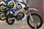 Husqvarna Pioneer : la nouvelle enduro électrique homologuée pour la route Husqvarna Pioneer : la nouvelle enduro électrique homologuée pour la route