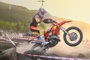 Lettenbichler intouchable au Valleys Hard Enduro 2025 : Bolt et Kabakchiev à la lutte Lettenbichler intouchable au Valleys Hard Enduro 2025 : Bolt et Kabakchiev à la lutte