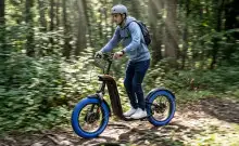 Trottinette électrique tout-terrain : le complément idéal de l'enduro