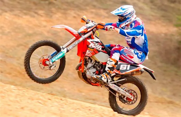 Jérémy Tarroux sur la 450 Exc du Team KTM France Jérémy Tarroux