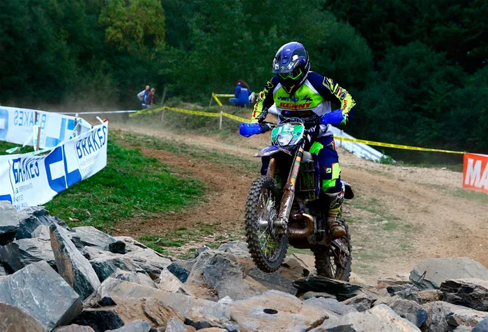 Maelig Bron-Fontanaz dit stop à l'enduro