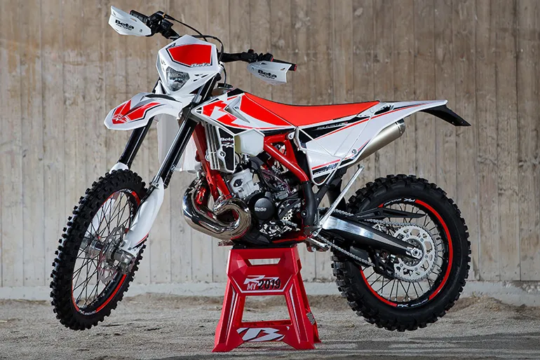 La 200 arrivera en concession courant mois d'octobre 2018 Beta 200 RR 2T 2019 enduro