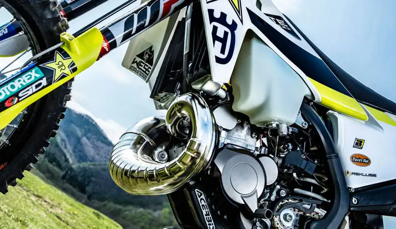 moto Husqvarna enduro 2020 moteur