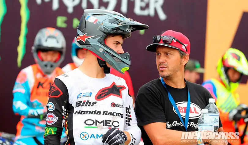Zach au coté de son père Mickael qui lui aussi s'était éssayé à l'enduro après sa brillante carrière en MX zack mickael pichon