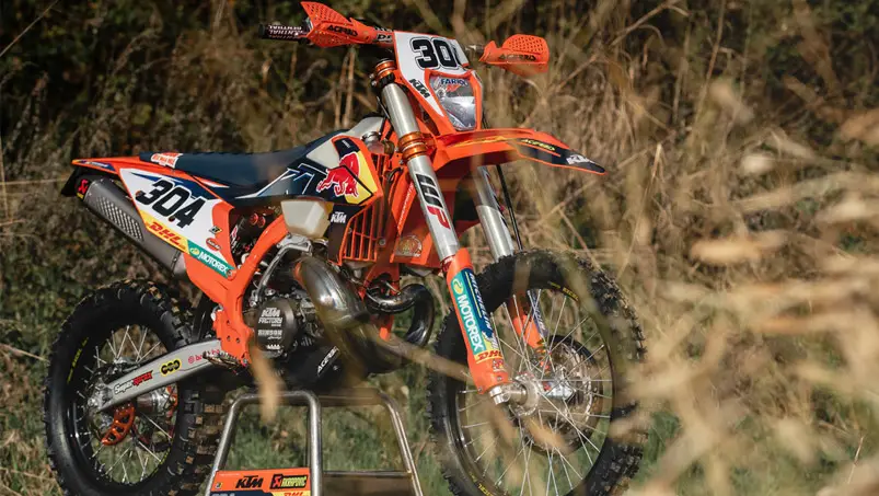 Moto KTM 300 EXC Factory enduro Manuel Lettenbichler