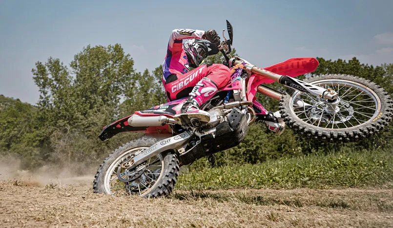 Matteo Cavallo pilote TM racing pink edition