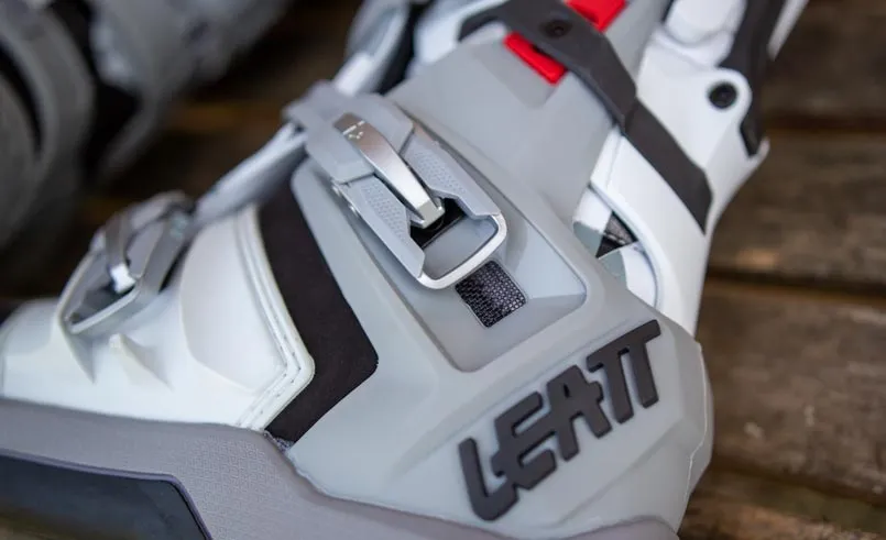 fermetures bottes LEATT 5 5 walker