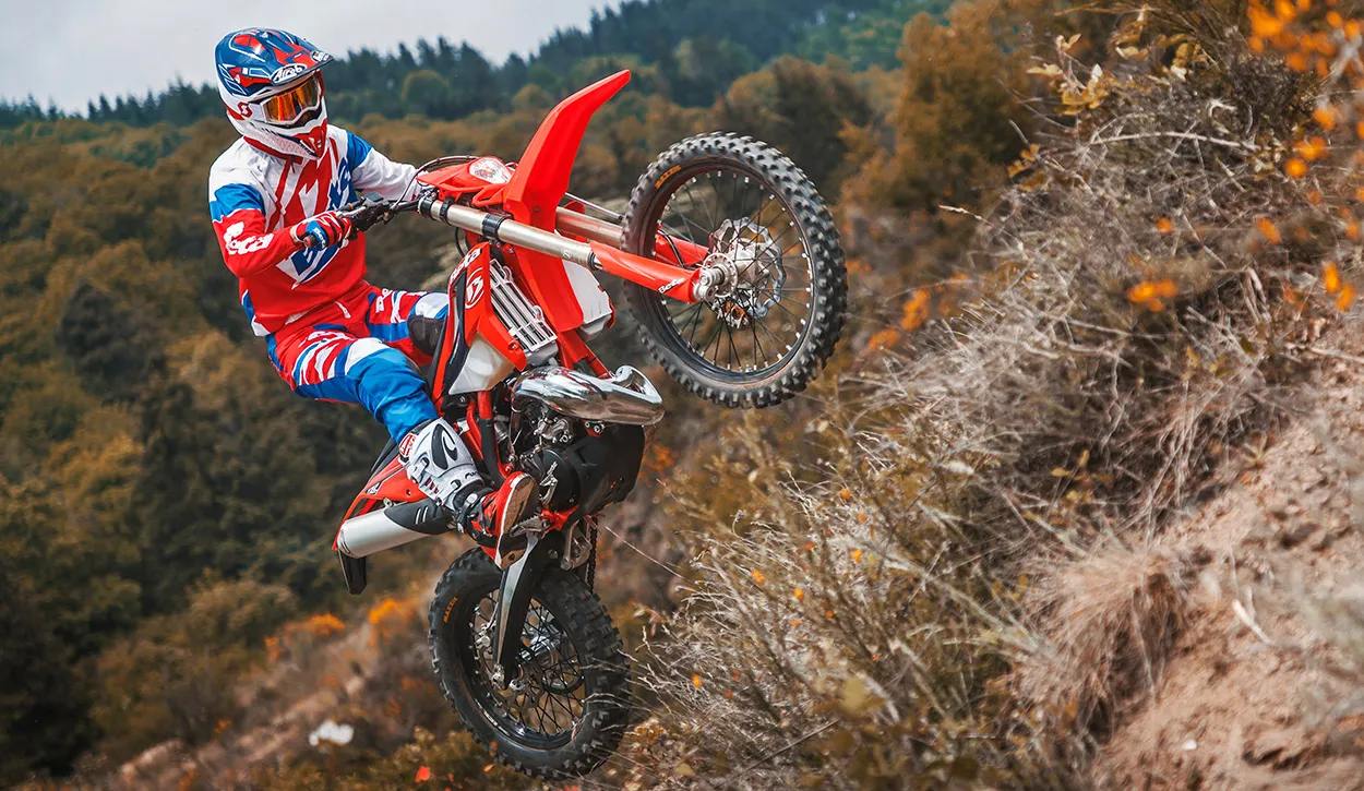 moto BETA enduro 200 RR 2023 2