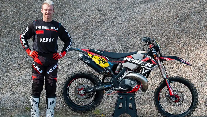 Léo Le Quéré pilote moto enduro Rieju 2023