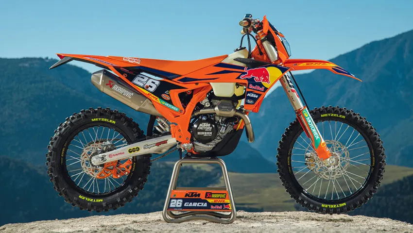 ktm 2024 250exc f josep garcia E1