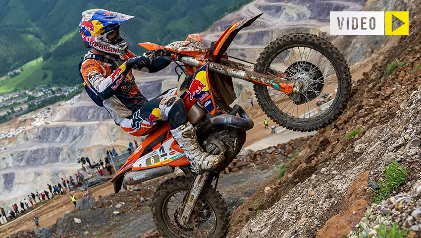 Le pilote KTM manuel Lettenbichler remporte la Red Bull Erzbergrodeo 2023