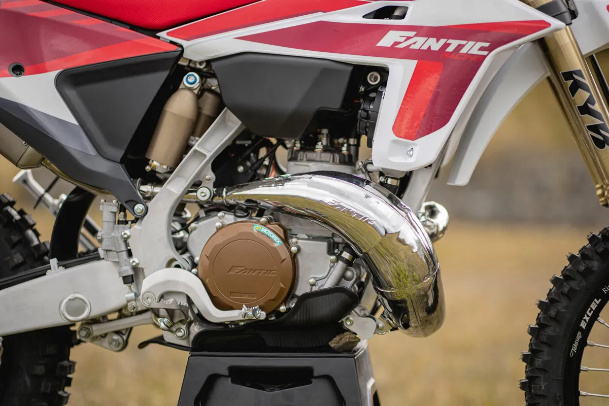 moto enduro Fantic 300 XE 2024 enduro 2