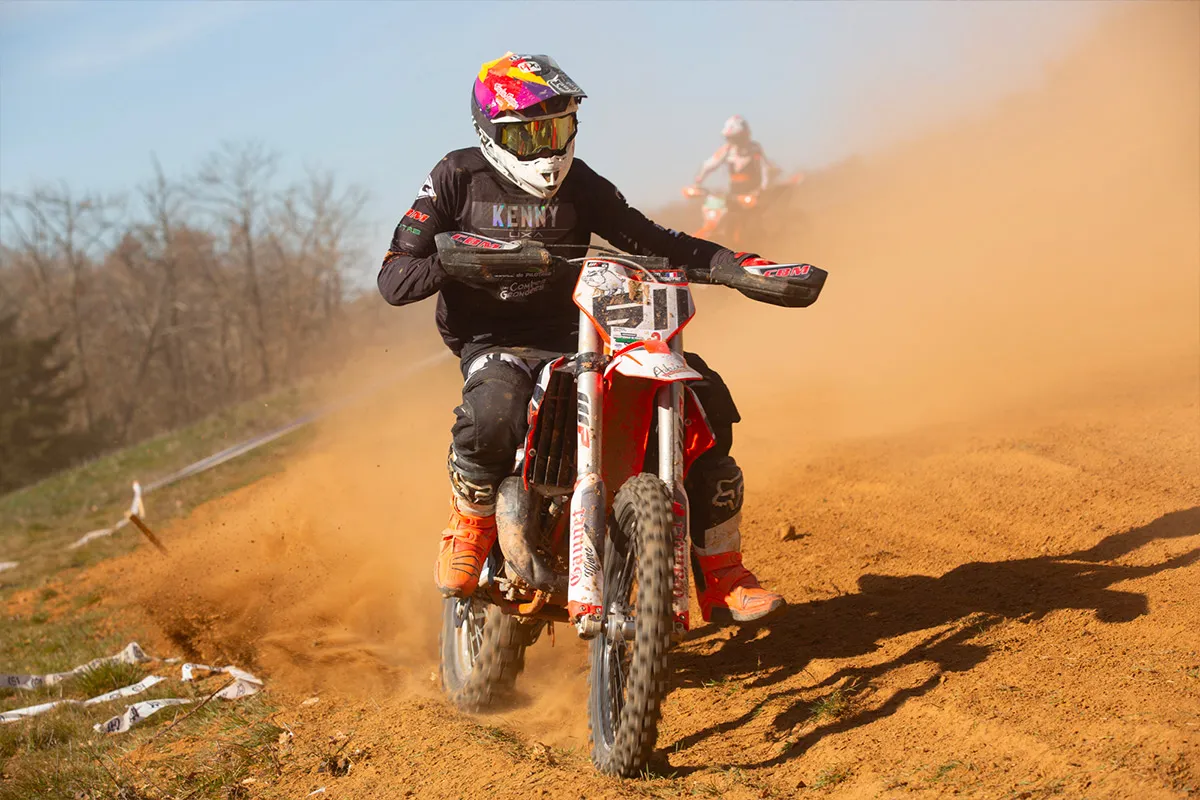 pilote KTM cross country