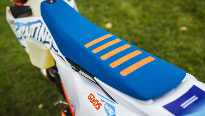 selle ktm 300 6 days EXC 2024 action