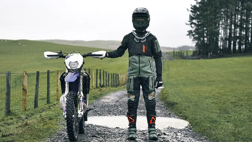 tenue moto LEATT hydraDri enduro 2023