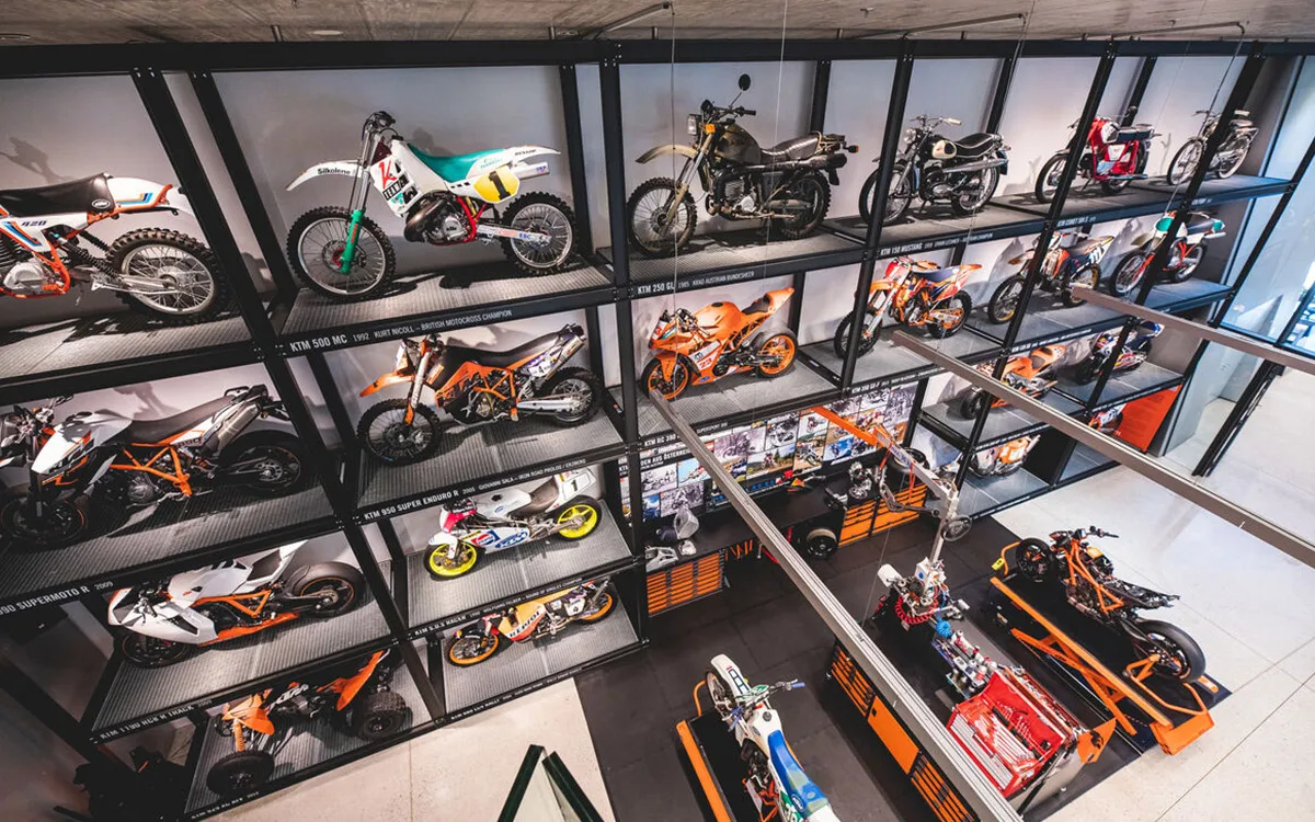 motohall KTM