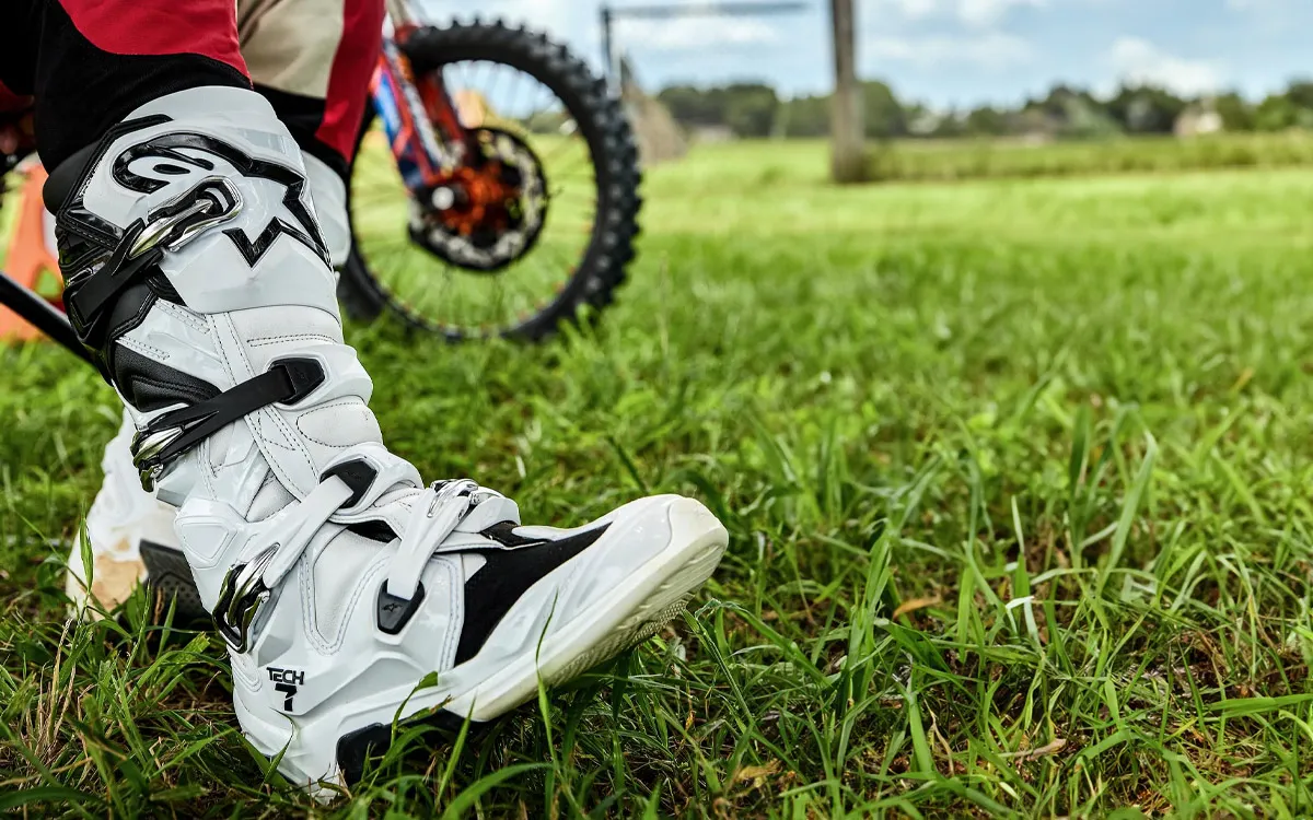 pilote bottes alpinestars tech7 2024