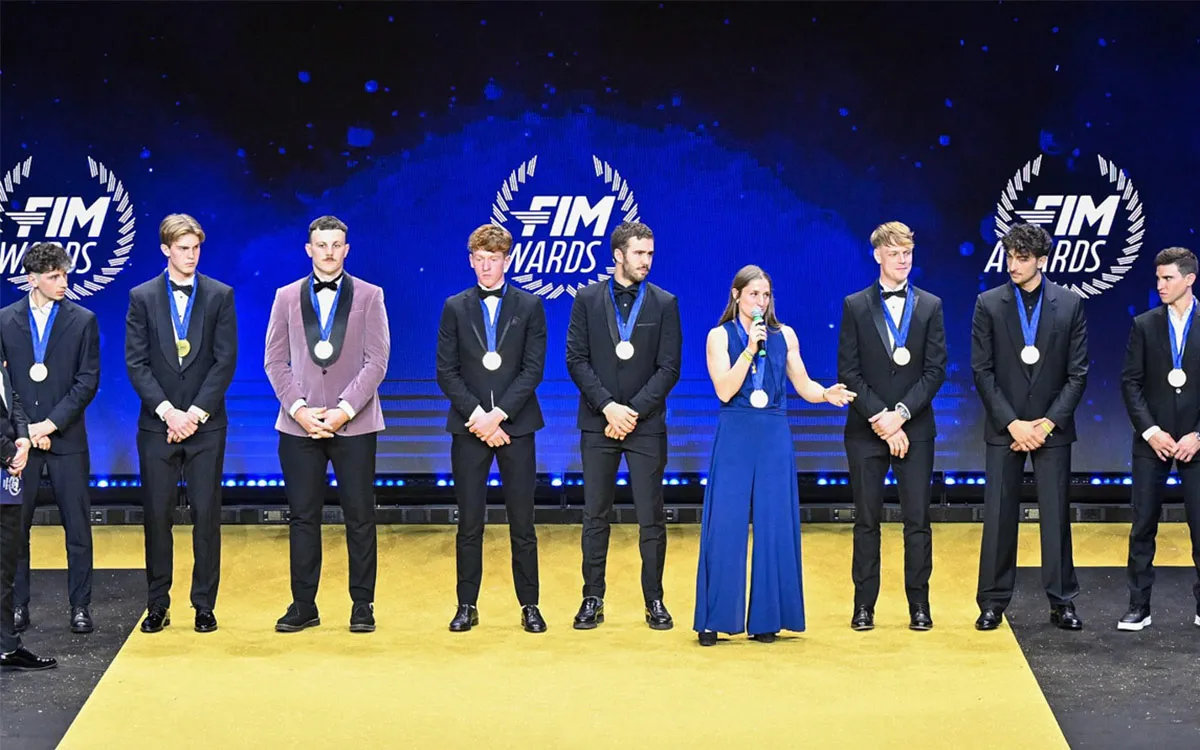 les champions d'enduro de l'année sur le tapis rouge