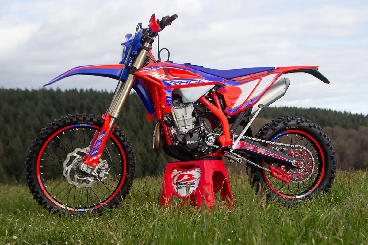 Beta 350 RR 4 temps 2025 moto enduro
