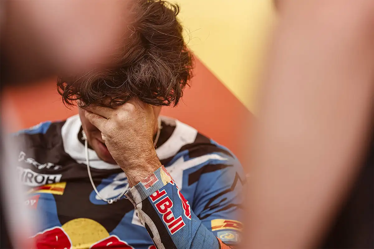 larmes josep garcia pilote enduro KTM