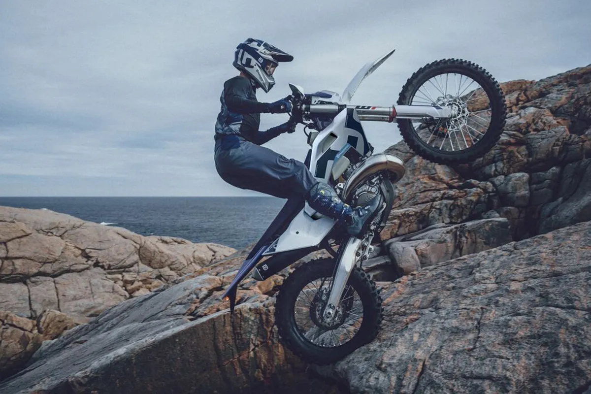 pilote husqvarna TE 300 2026 enduro