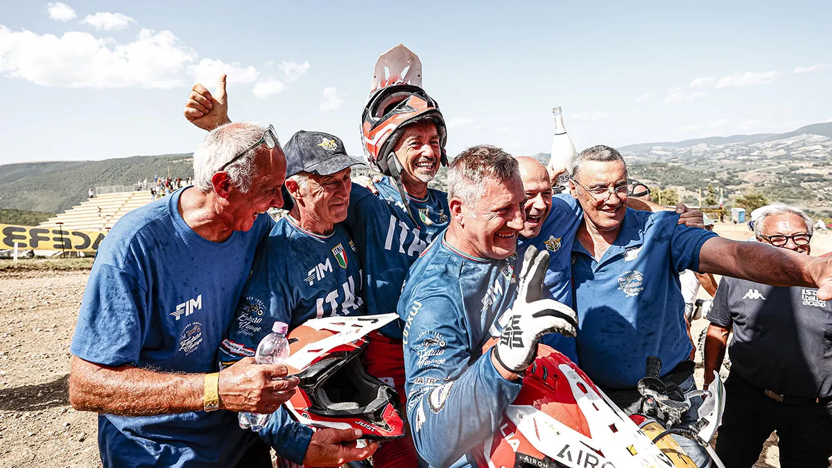 pilotes equipe italie vintage trophe enduro 2024