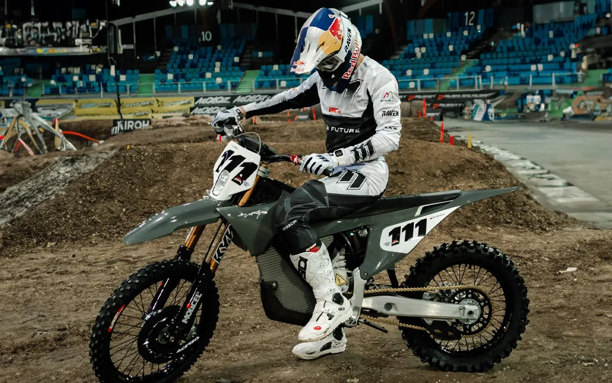 Taddy Blazusiak moto Stark Varg