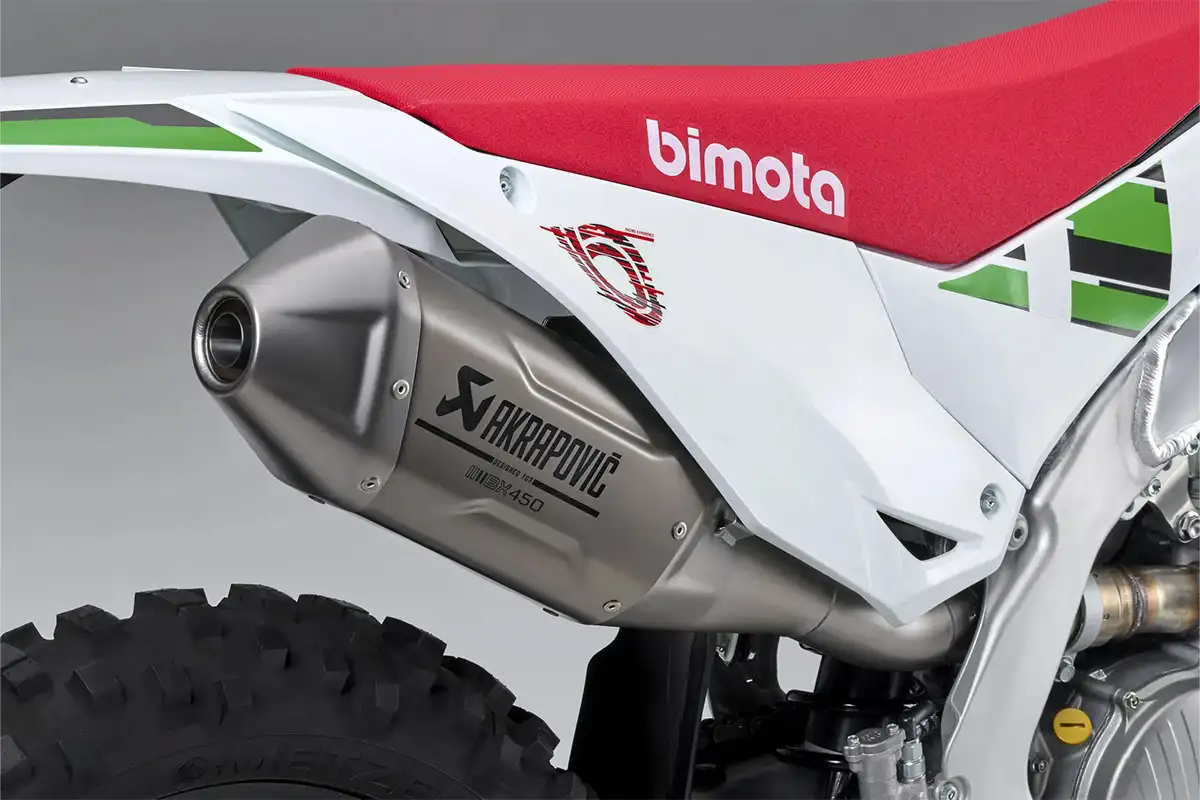 Bimota BX450 enduro 2026 akrapovik