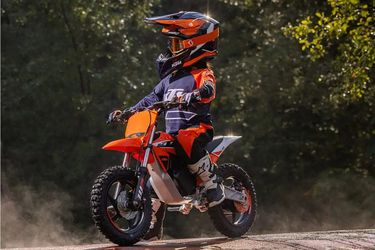 KTM SX-E 2.12 electrique 2027 initiation enfant tout-terrain