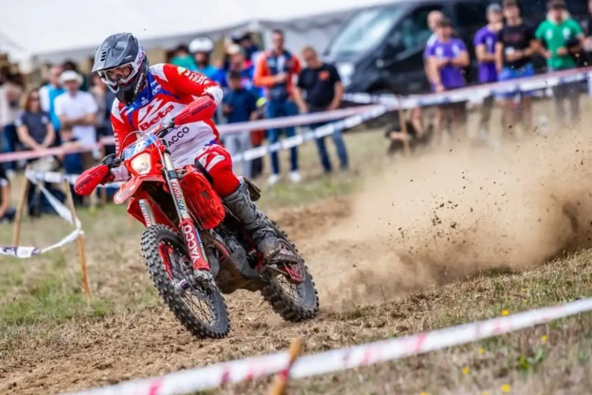 benjamin sicard peyrat le chateau enduro francJ1 2026