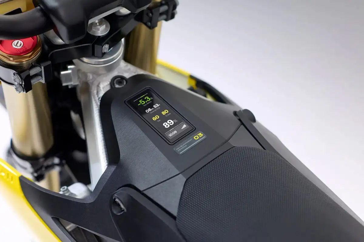 charge batterie moto radian EXR
