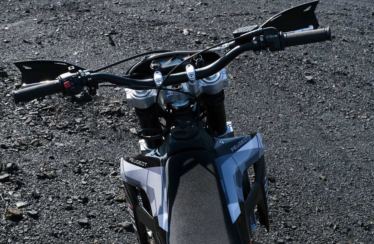 guidon peugeot XP6 Enduro R black 2026 2