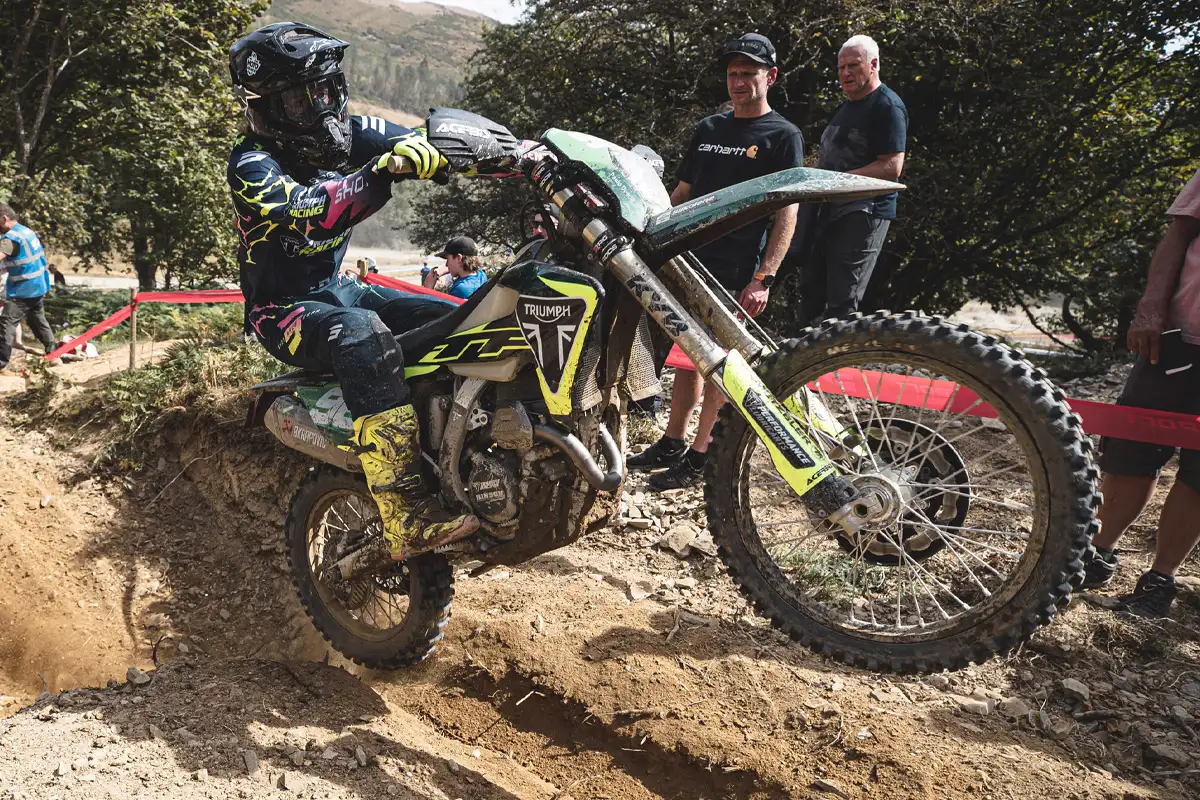leo joyon triumph endurogp