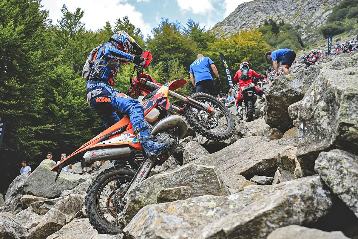 Lettenbichler KTM 300 exc en mode franchissement  à l'bestone 2026
