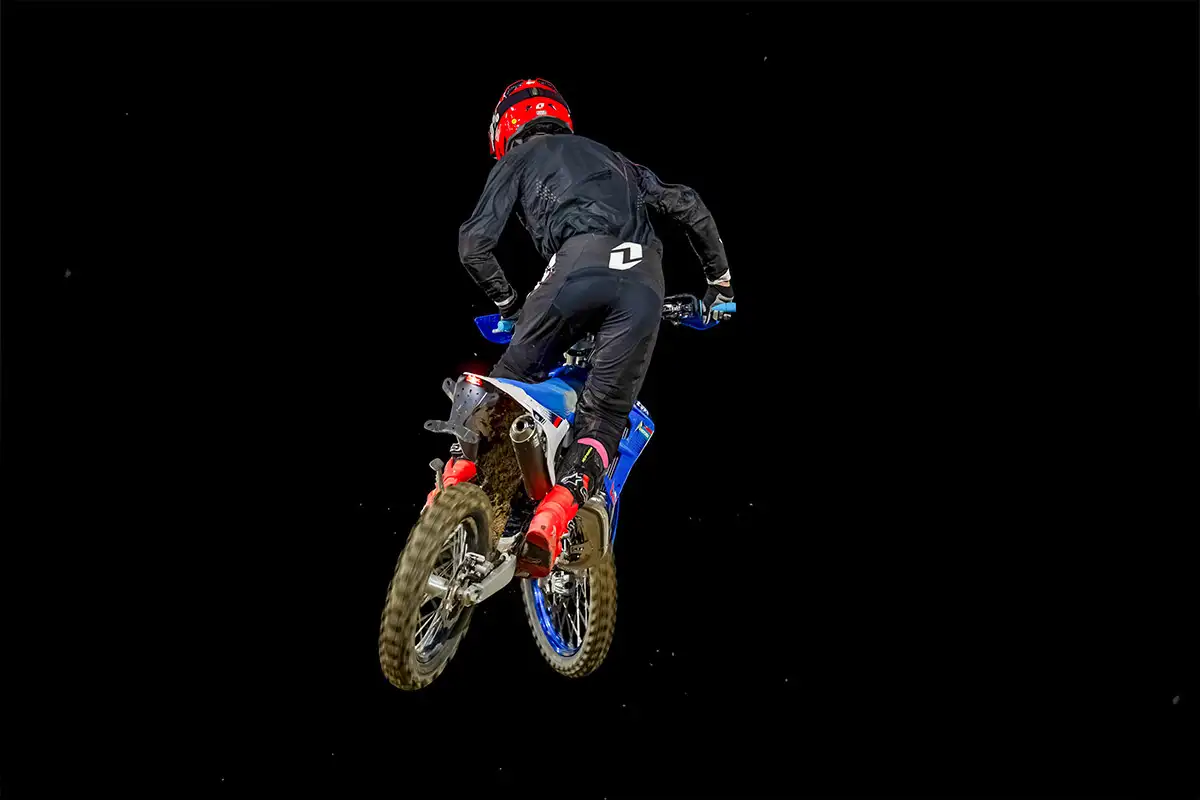 pilote enduro TM 125 EN 2027 jump