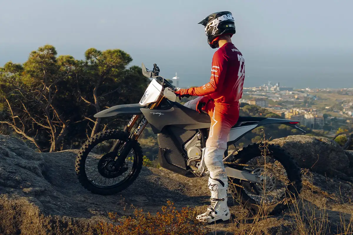 pilote enduro stark varg EX factory editions 2026