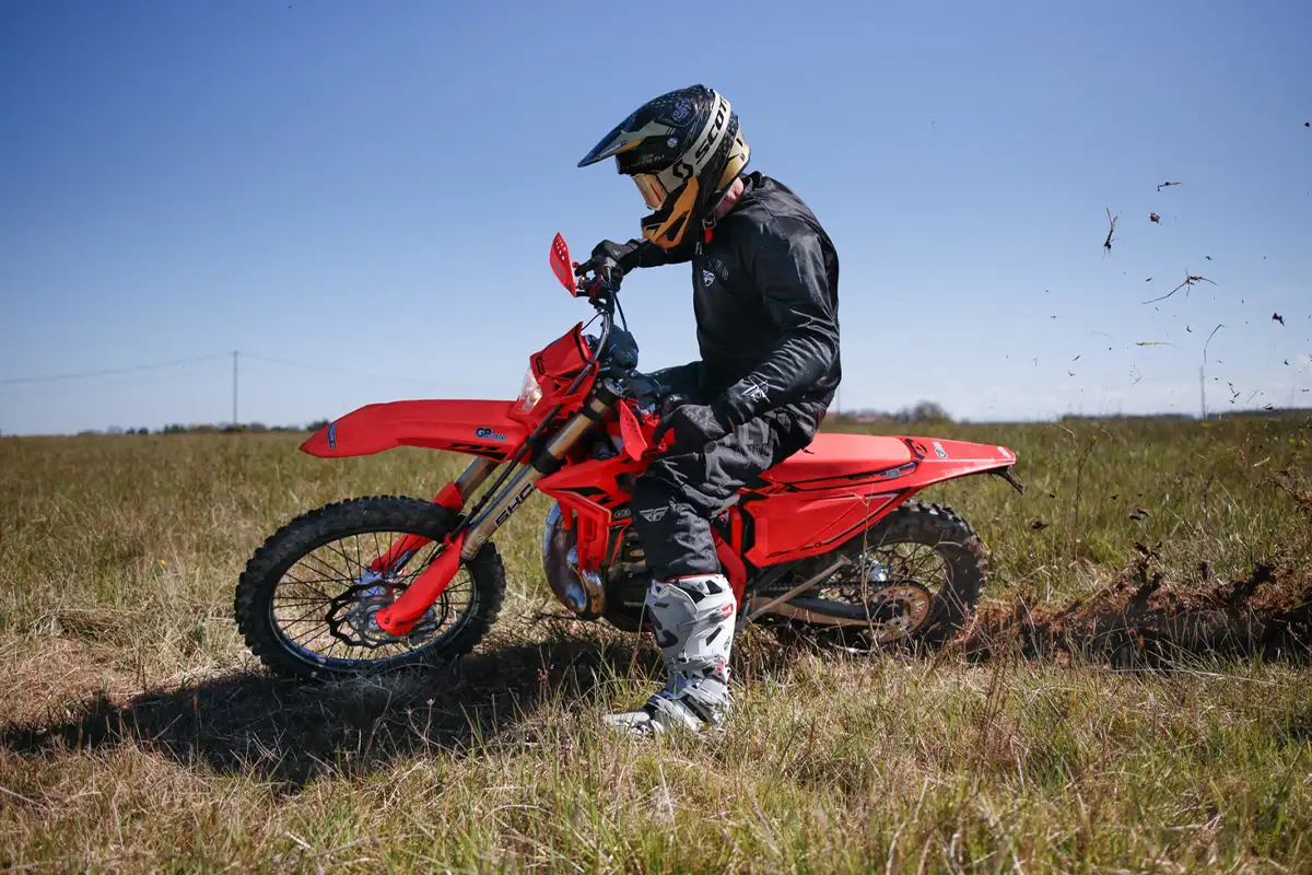 pilote enduro test pneu waygom