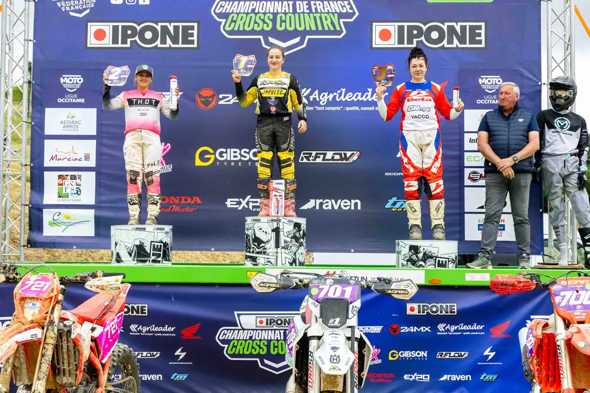 podium feminin cross contry Clermont Pouyguilles