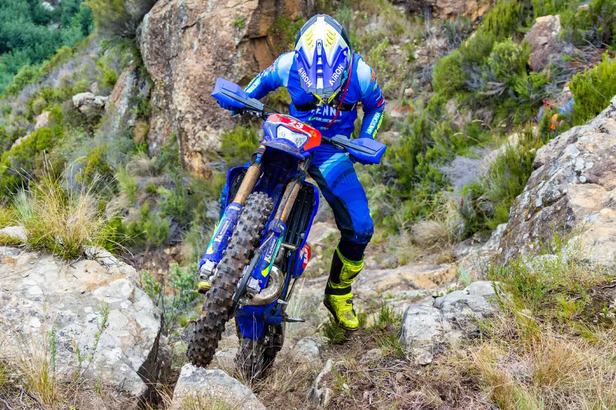 Wheeling dans les pierres d'Afrique du Sudr avec Teodor Kabakchiev